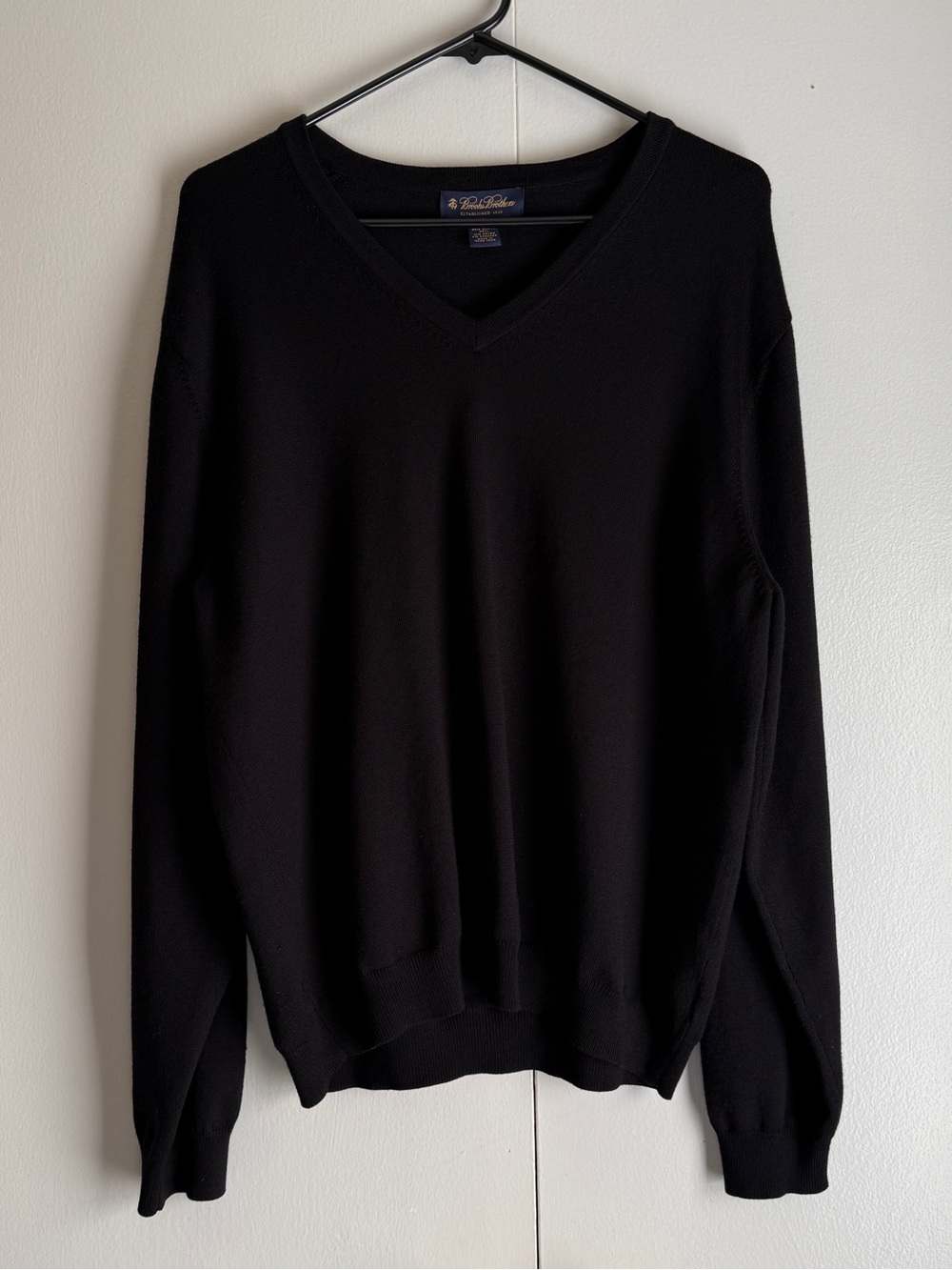 Brooks Brothers Black V Neck Longsleeve Thin Sweater Men's Size Large
